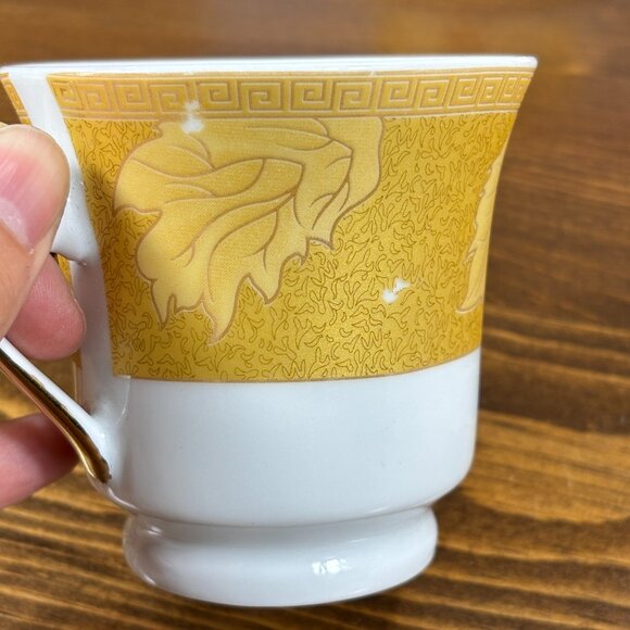 Vintage 1960s China Tea Cup Set with Saucers in Original Box Gold Grape Leaf - Picture 8 of 14